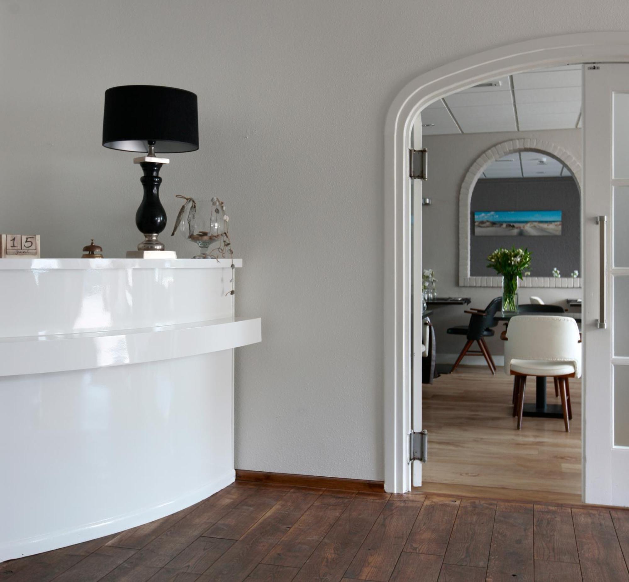 Hotel Zeerust Texel De Koog  Bagian luar foto